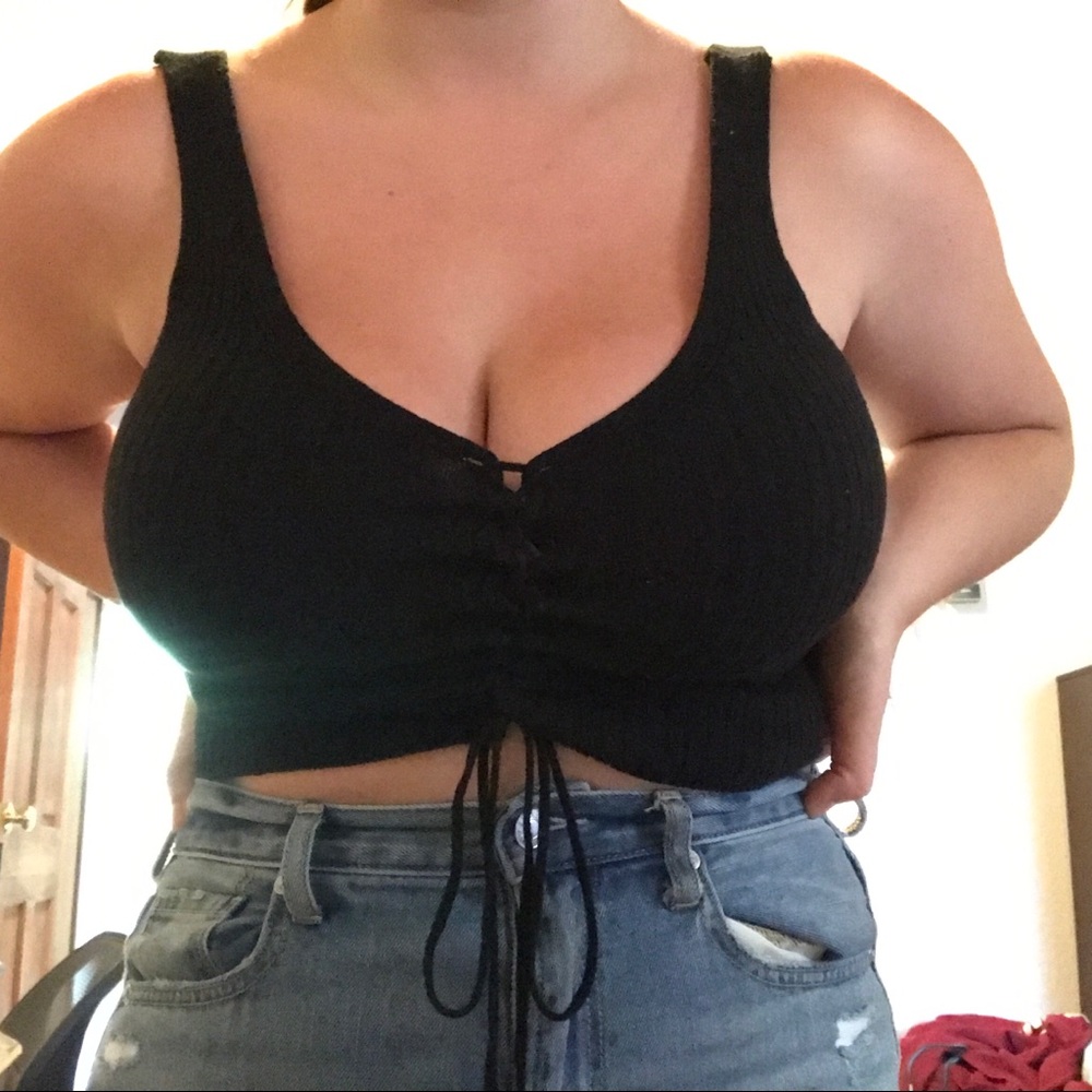 Classic black front tie knitted top!